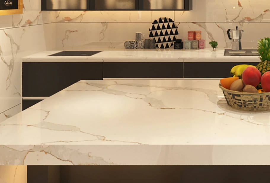 What are the advantages of white quartz for kitchen countertops?